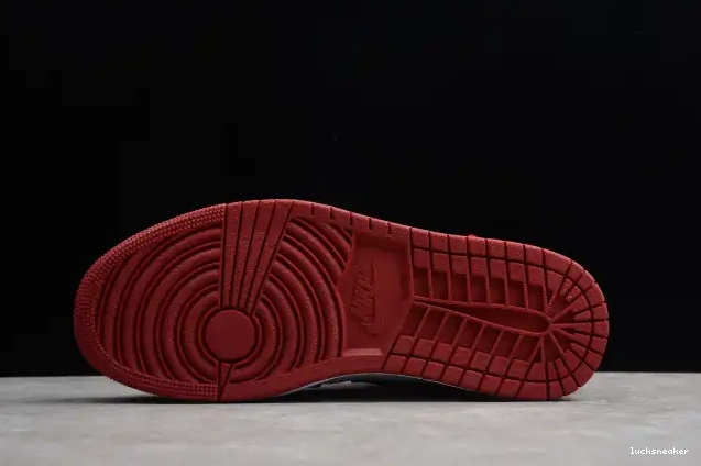 Rep LUCY Low Air 553558-116 1 Toe Black Jordan 0512